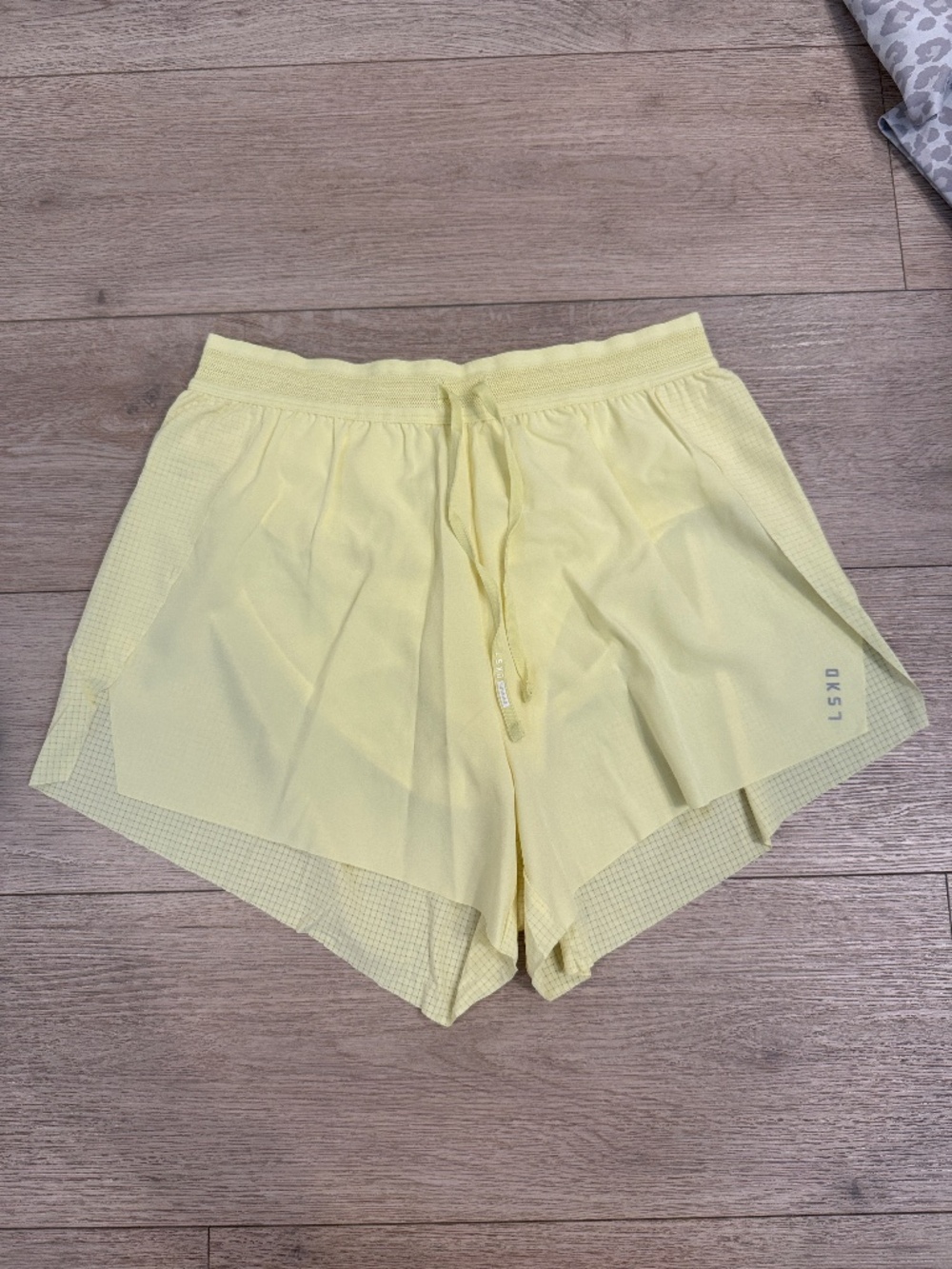 LSKD NWOT Hi-Rise Accelerate Shorts
